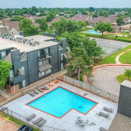 Cozy Updated Cove Of Heaven, 5Mins To Lake Hefner! Oklahoma City Eksteriør billede