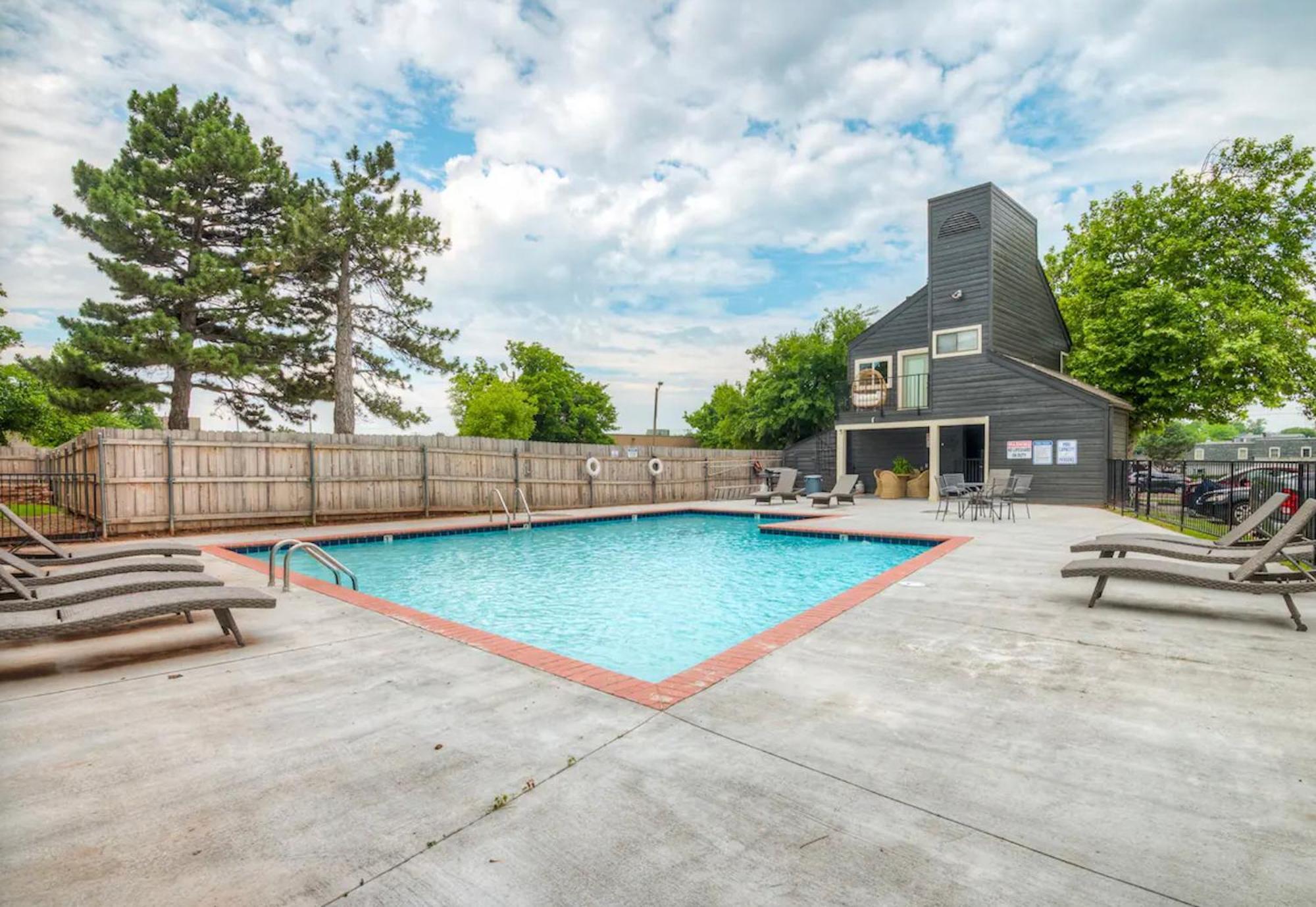 Cozy Updated Cove Of Heaven, 5Mins To Lake Hefner! Oklahoma City Eksteriør billede